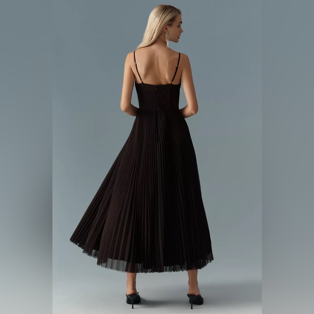 Hutch Amara Chocolate Brown Pleated Midi Dress - Picture 3 of 11